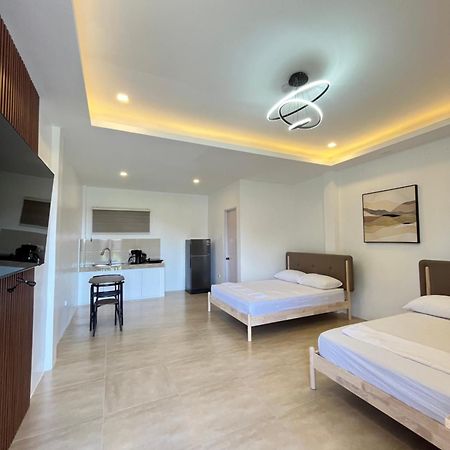 Cgy Apartelle Kauswagan Екстер'єр фото