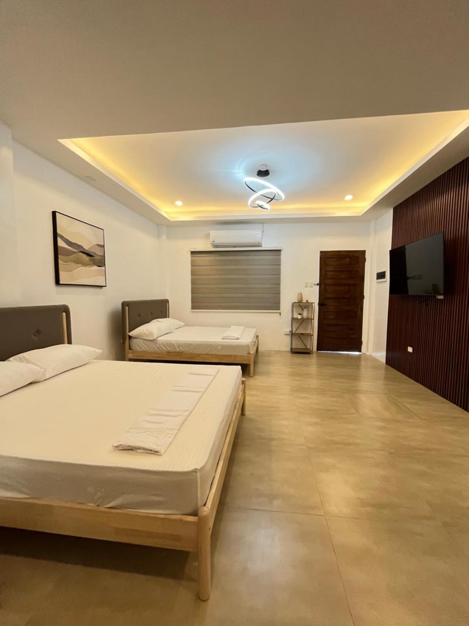 Cgy Apartelle Kauswagan Екстер'єр фото